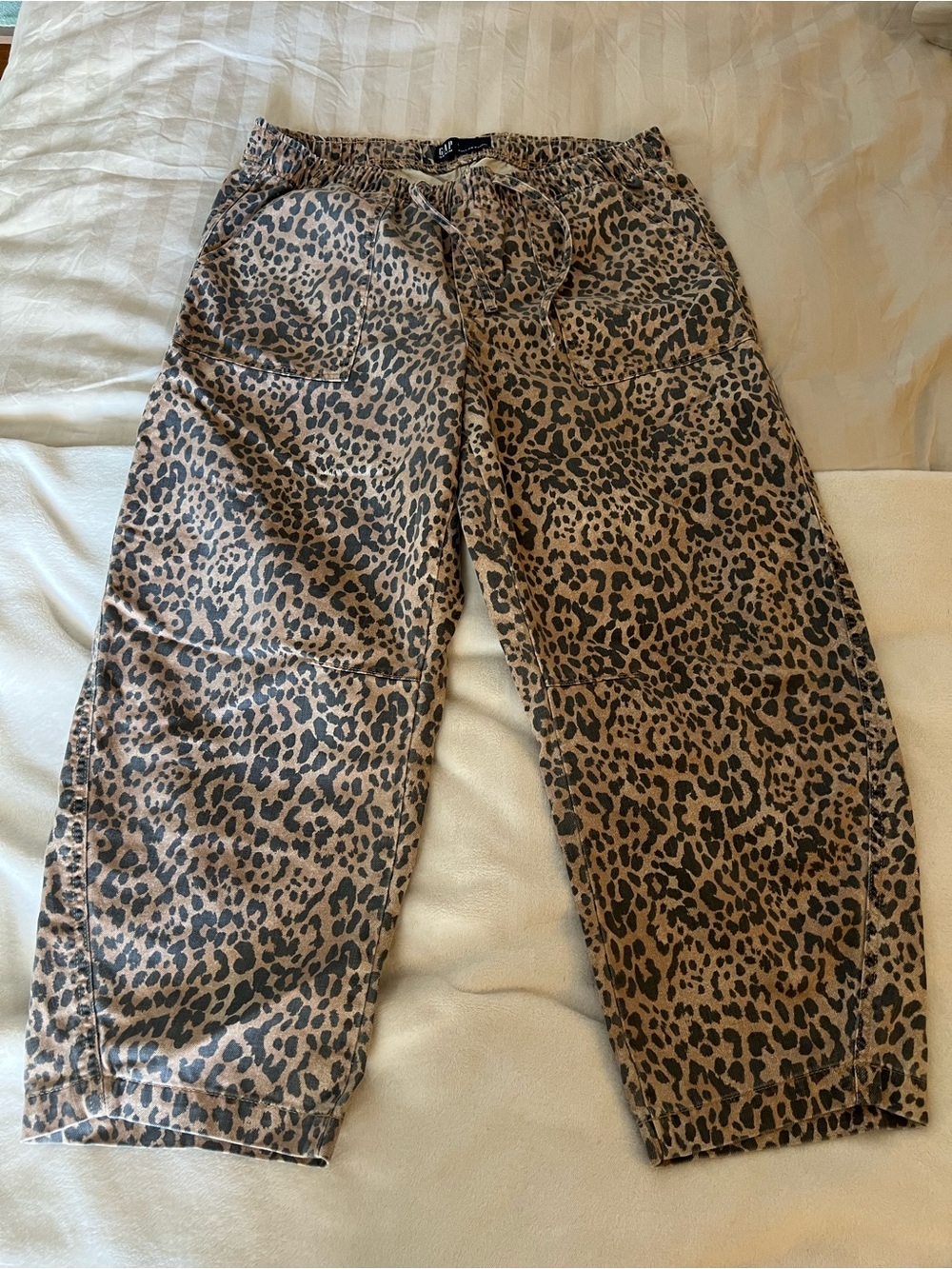 GAP 100% cotton Leopard Print Barrel Pull on Pants - Brown & Black size L